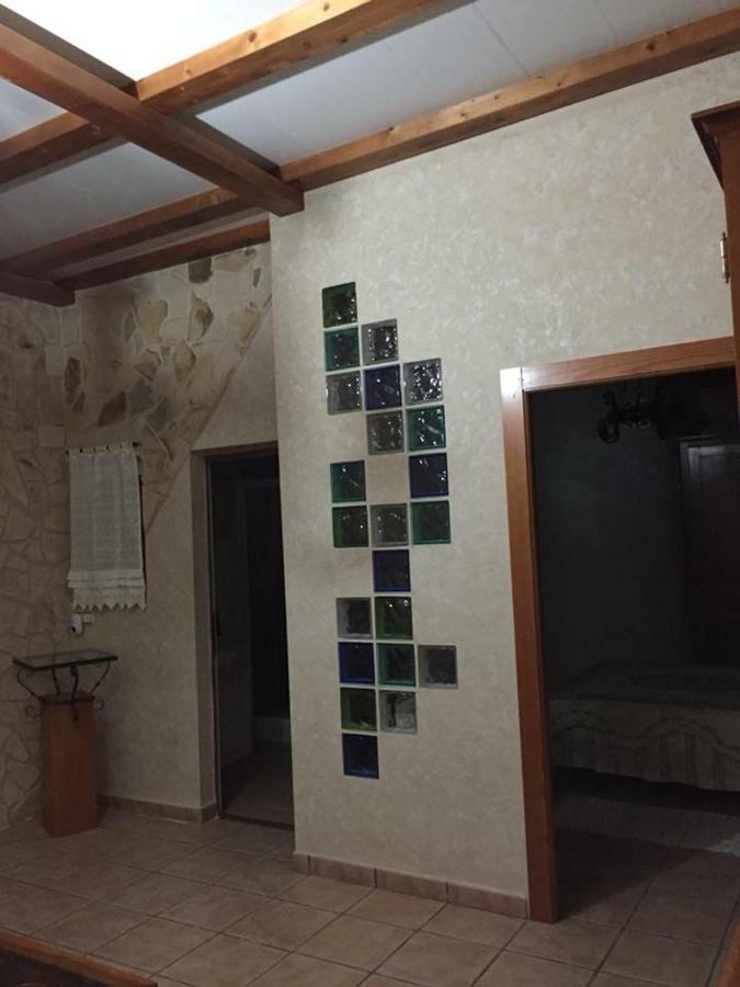Pension Santa Teresa Villanueva de la Jara Esterno foto